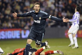 开云下载-足协杯战况：莱比锡防线稳固，曼联进攻受阻，纳达尔成最佳